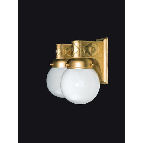 A PAIR OF WALL SCONCES
